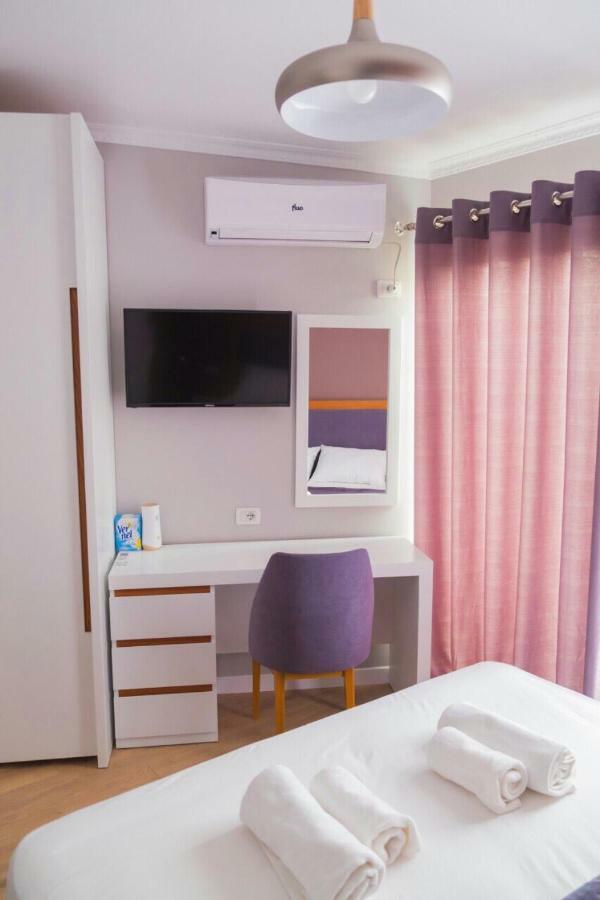 Modern Furnished Apartment With View Tiranë Luaran gambar
