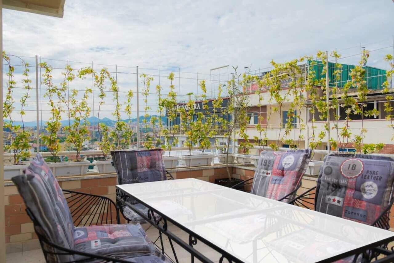 Modern Furnished Apartment With View Tiranë Luaran gambar